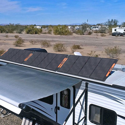 طقم ألواح شمسية قابلة للطي محمولة بقدرة 300 واط مع غطاء أمامي ETFE وحجم مطوي مضغوط 812 × 608 مم