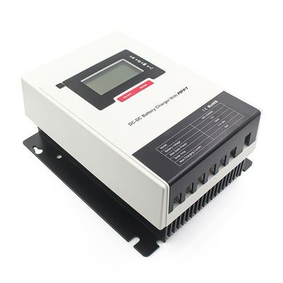 سعر جيد شاحن 50A ذكي DC DC مع بطارية 12/24Vdc البداية الجهد 700W طاقة الدخول PV الانترنت